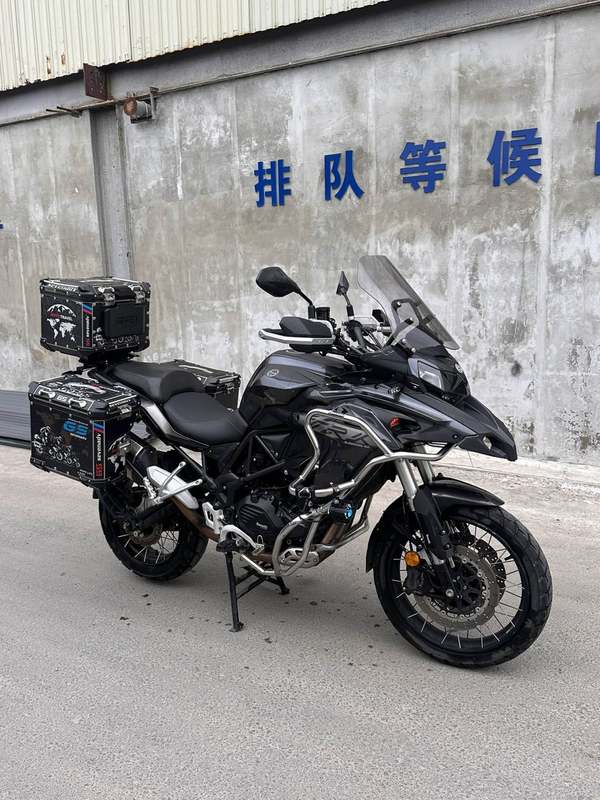 二手贝纳利金鹏 TRK502