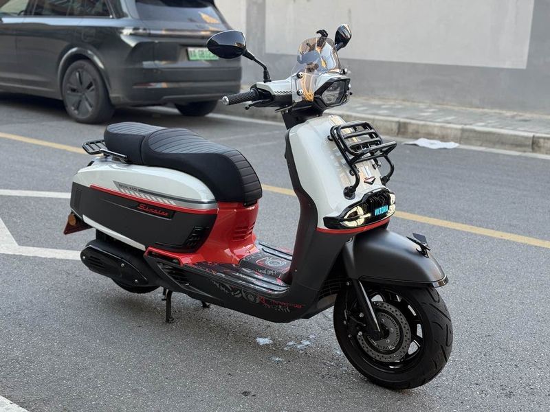 二手维多利亚Sixties 250Si