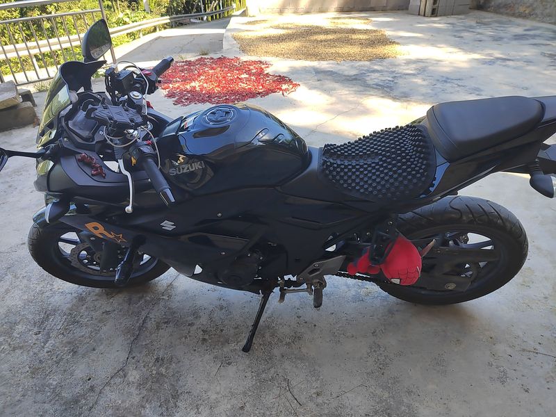 二手豪爵铃木GSX250R