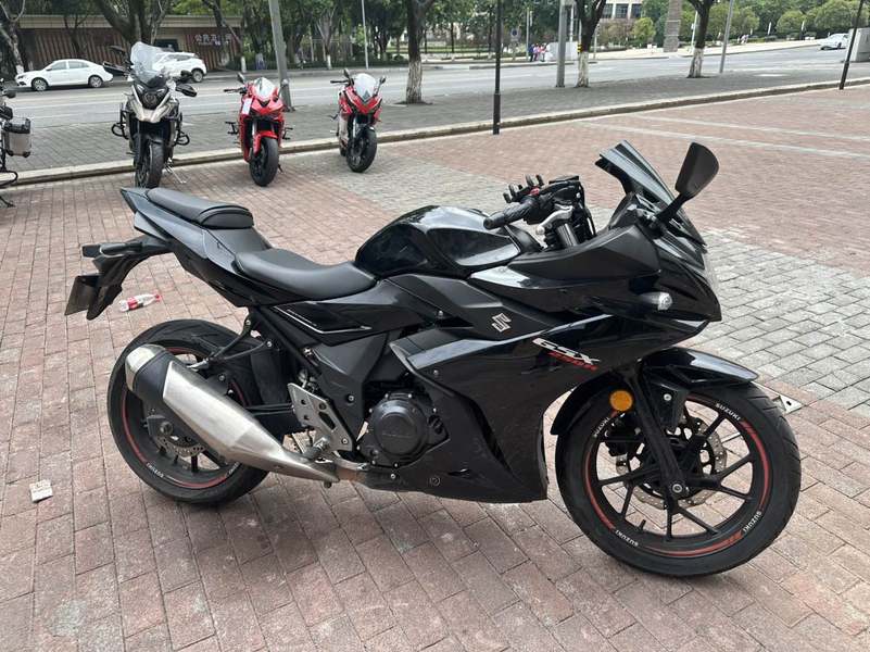 二手豪爵铃木GSX250R