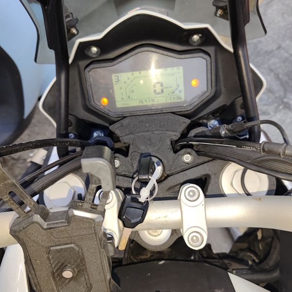 二手贝纳利金鹏 TRK251