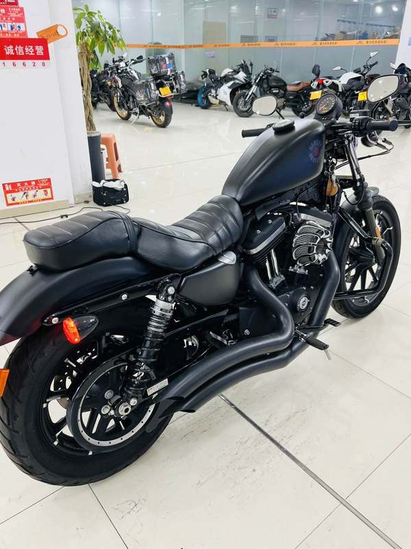 二手哈雷戴维森Iron883 硬汉