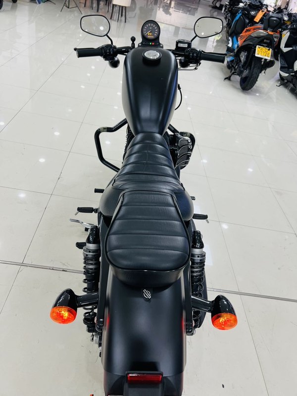 二手哈雷戴维森Iron883 硬汉