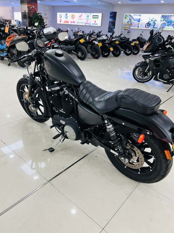 二手哈雷戴维森Iron883 硬汉