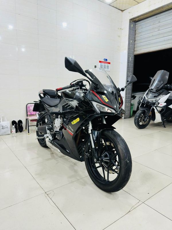 二手赛科龙RC250