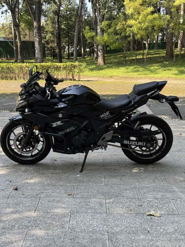 二手豪爵铃木GSX250R