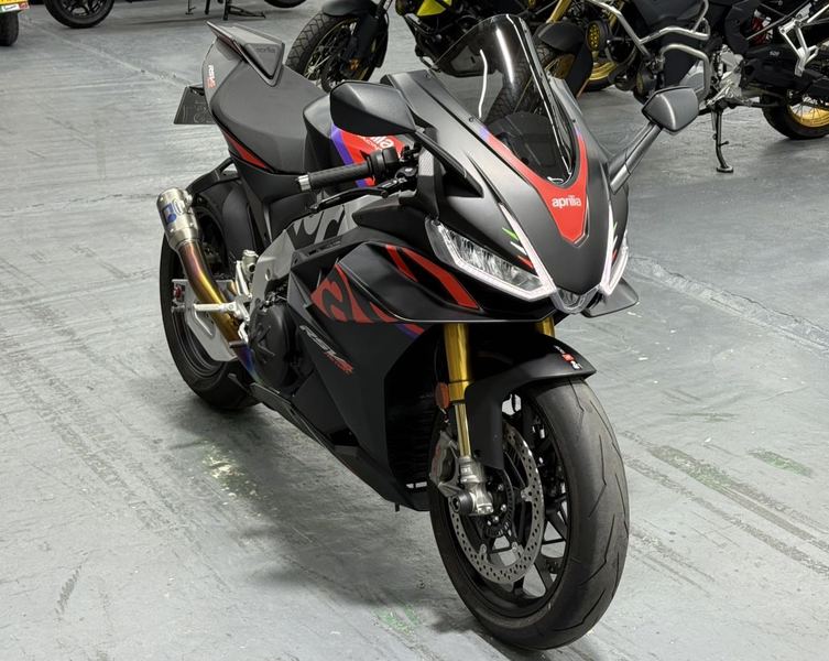 二手阿普利亚RSV4