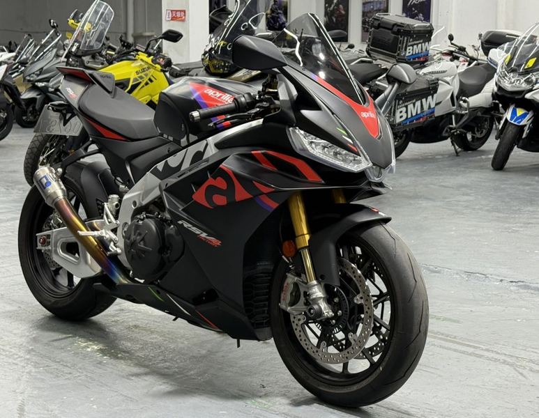 二手阿普利亚RSV4