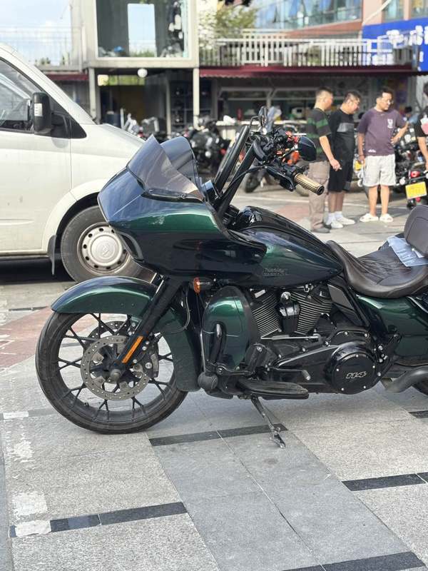 二手哈雷戴维森公路滑翔 Road Glide