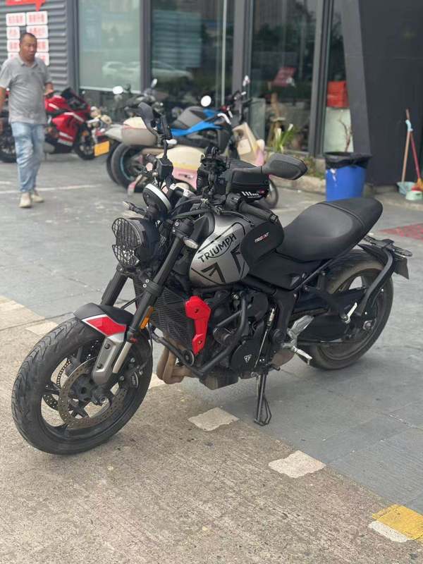 二手凯旋Tiger Sport 660