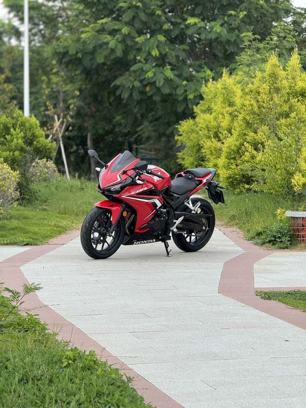 二手本田CBR400R