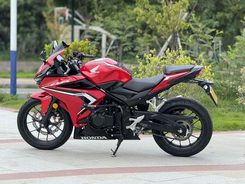 二手本田CBR400R