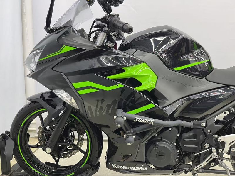 二手川崎Ninja 400