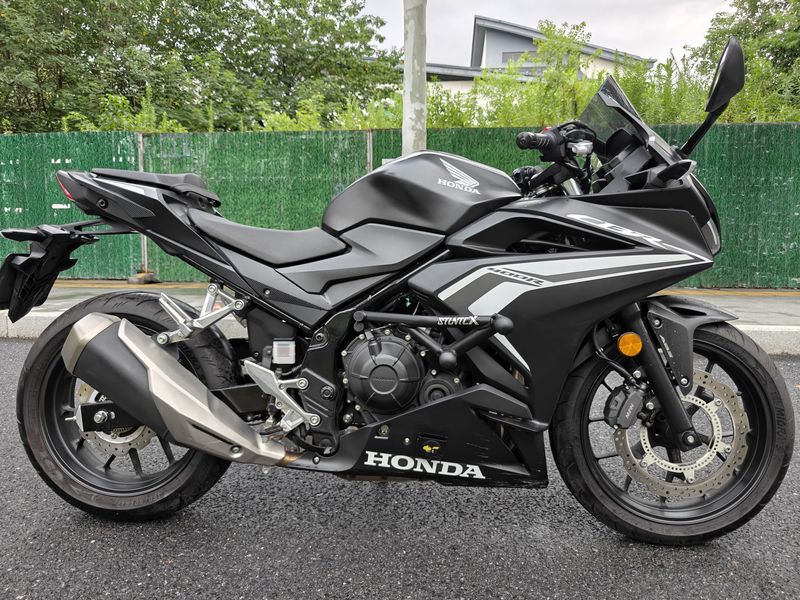二手本田CBR400R