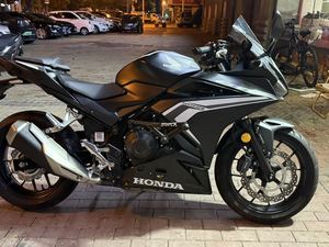 二手本田CBR400R