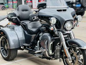 二手哈雷戴维森Tri Glide