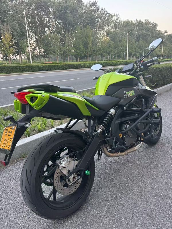 二手贝纳利TNT600i