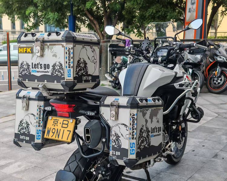 二手贝纳利金鹏 TRK502