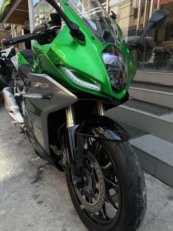 二手贝纳利龙卷风 Tornado 402R