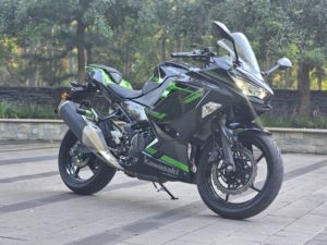 二手川崎Ninja 400