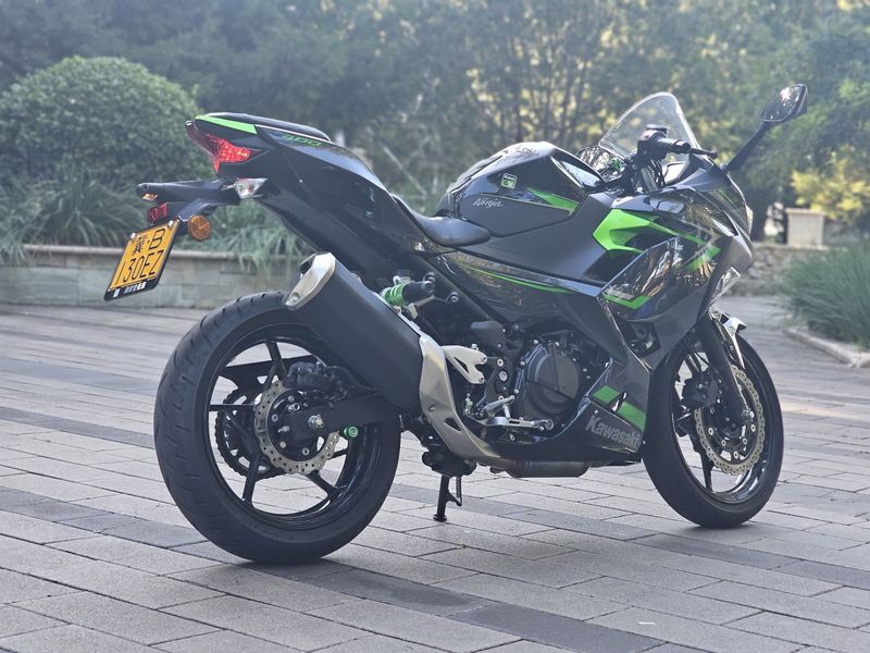 二手川崎Ninja 400