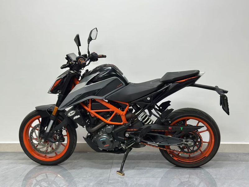 二手KTMR2R390 Duke