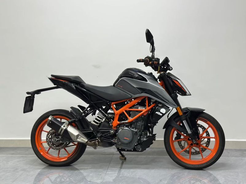 二手KTMR2R390 Duke