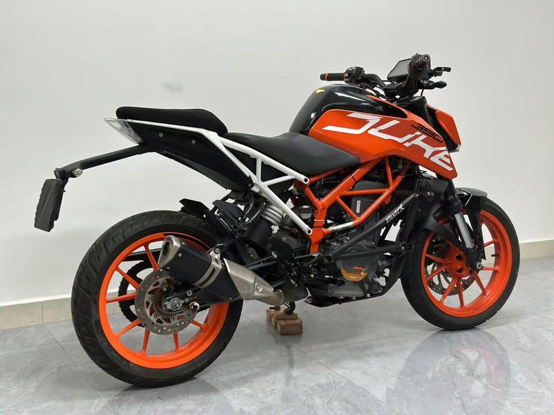 二手KTMR2R390 Duke