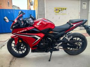 二手本田CBR400R