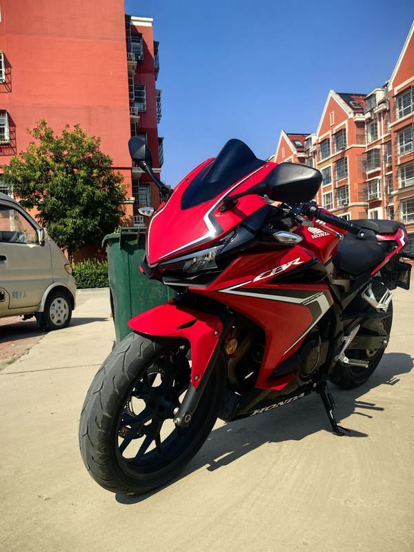 二手本田CBR400R