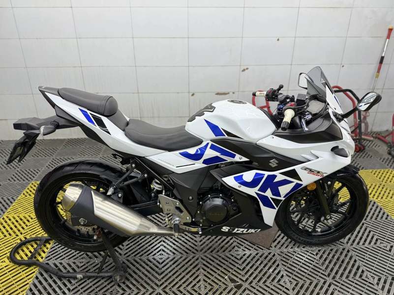 二手豪爵铃木GSX250R
