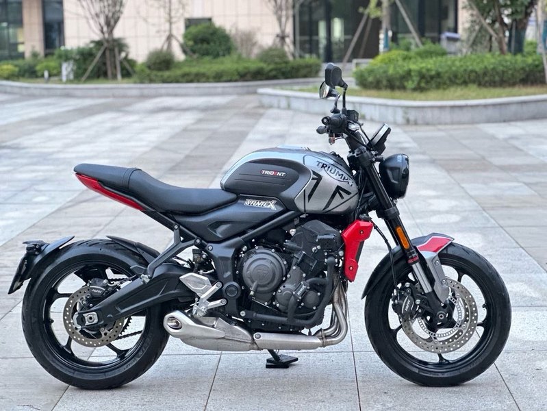 二手凯旋Trident 660