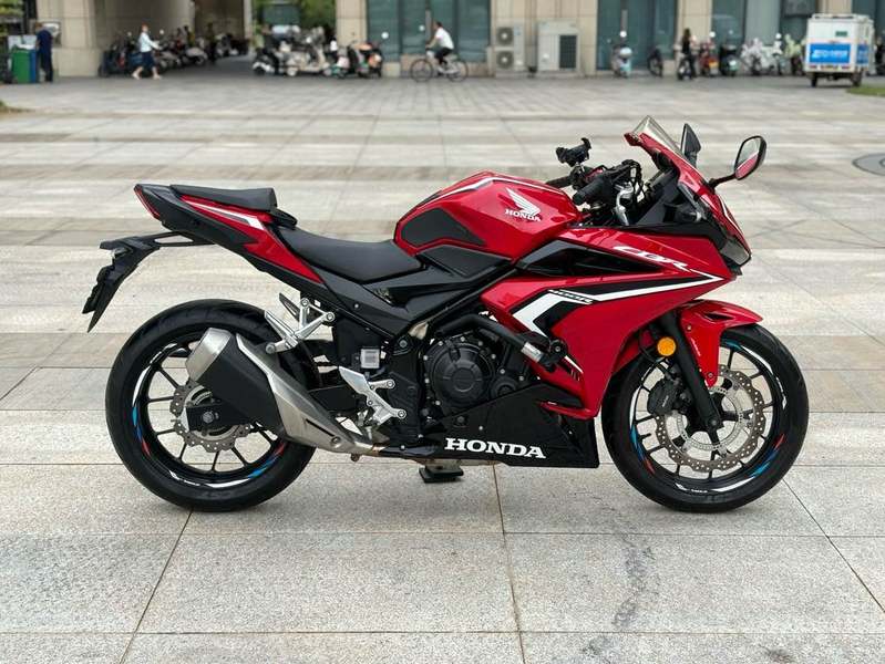 二手本田CBR400R