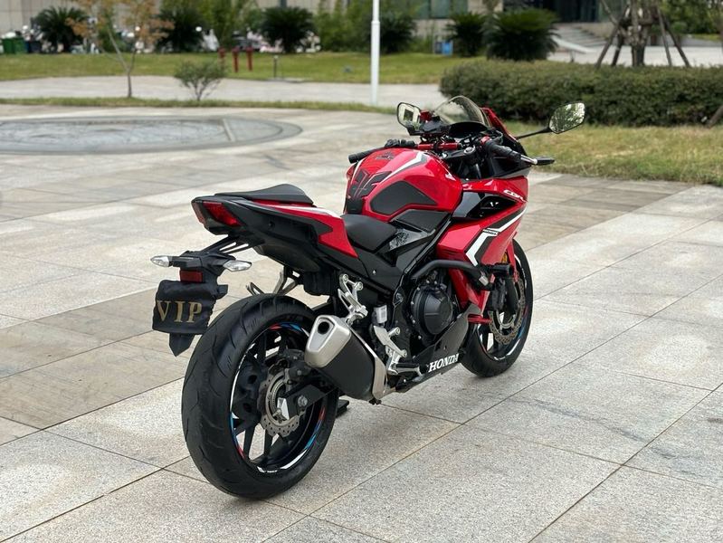 二手本田CBR400R