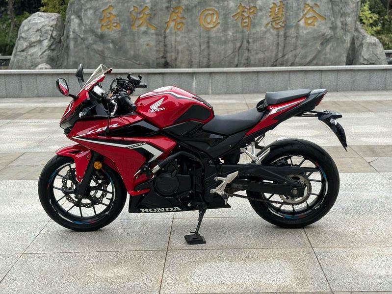 二手本田CBR400R