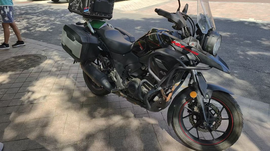 二手豪爵铃木DL250