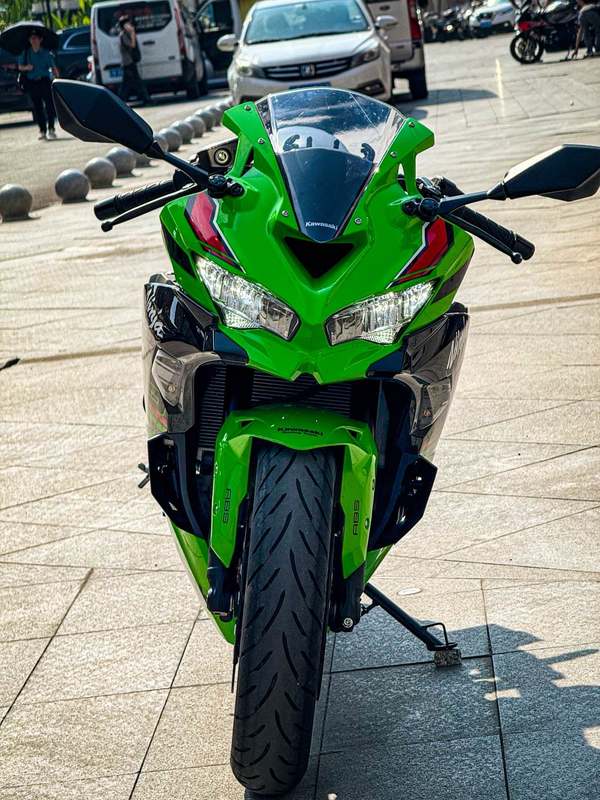二手川崎ZX-4R