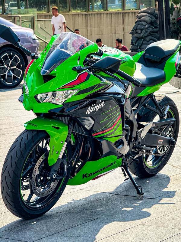 二手川崎ZX-4R