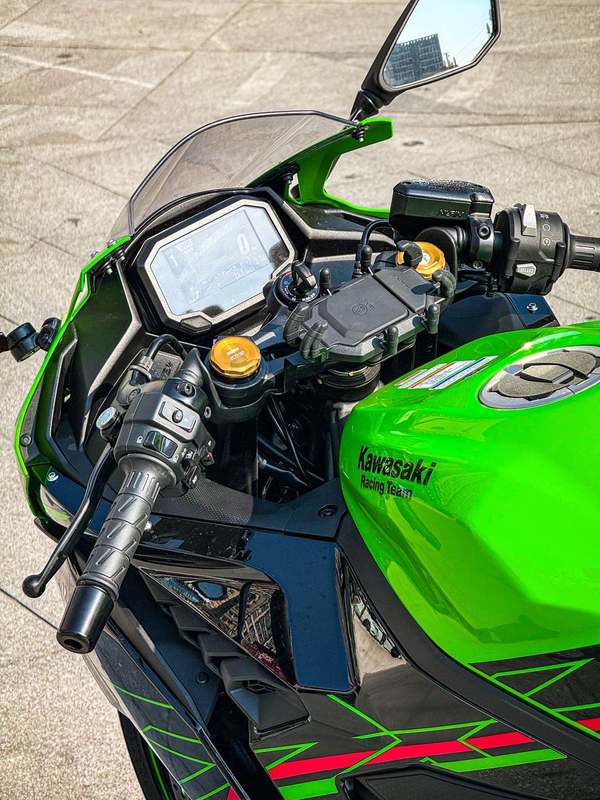 二手川崎ZX-4R