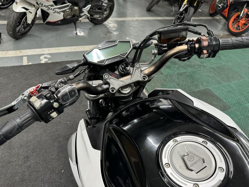 二手春风400NK