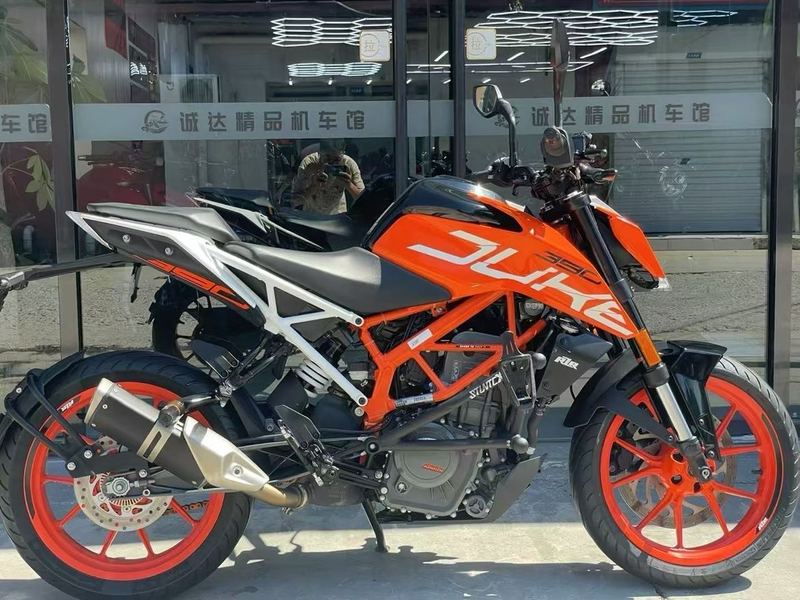 二手KTMR2R390 Duke