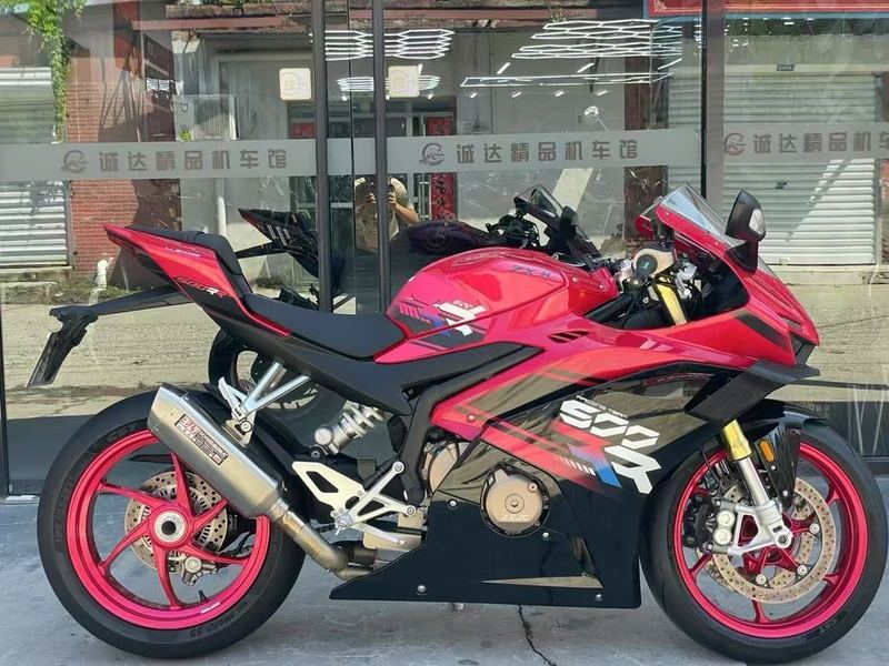 二手张雪机车500RR