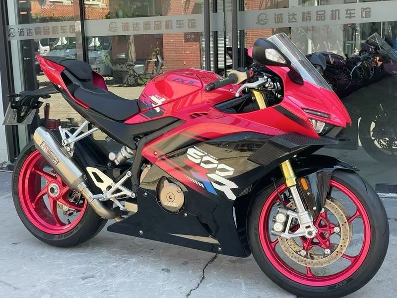 二手张雪机车500RR