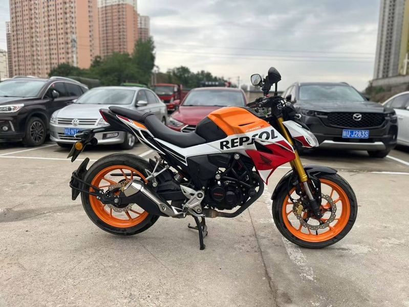 二手五羊本田CB190R 暴锋眼