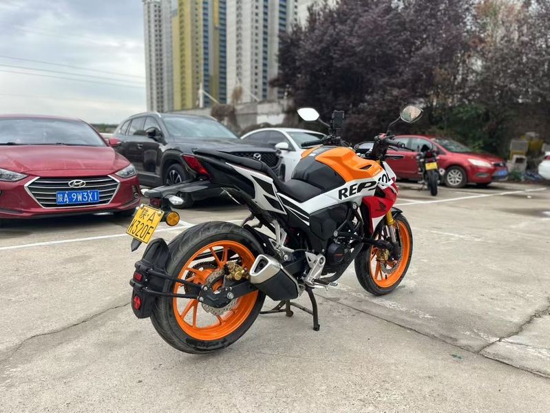 二手五羊本田CB190R 暴锋眼