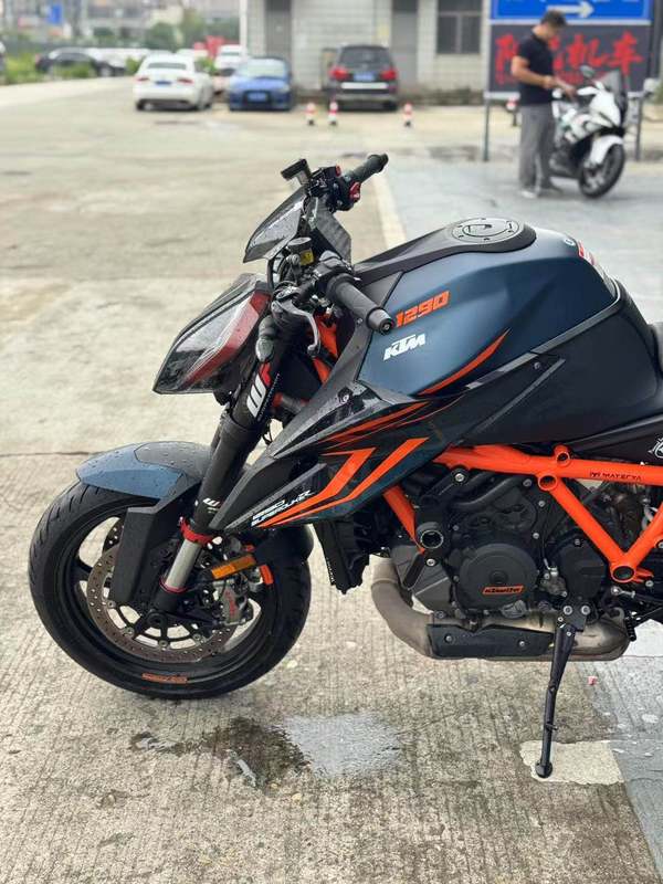 二手KTMR2R1290 Super Duke