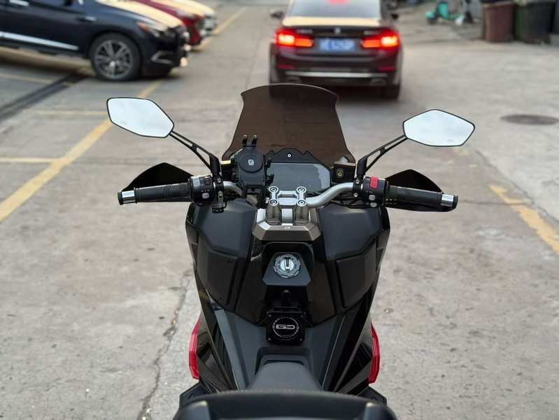 二手三阳哈士奇 Husky ADV300