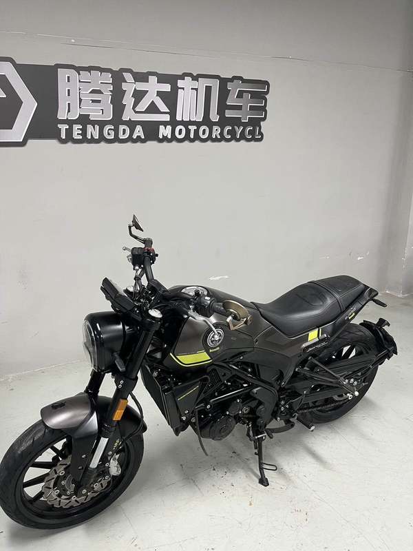 二手贝纳利幼狮 Leoncino 250