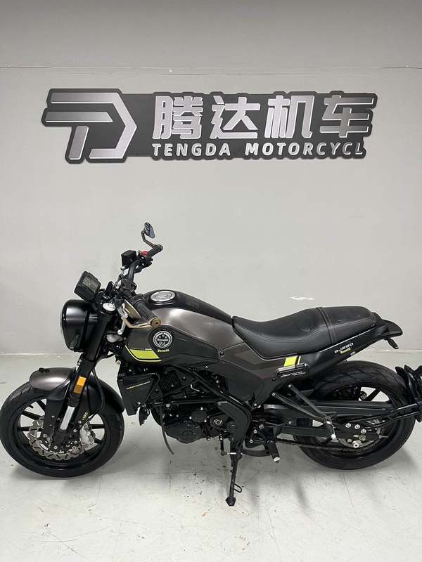 二手贝纳利幼狮 Leoncino 250