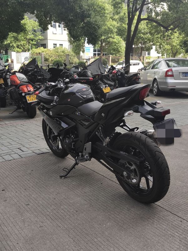 二手豪爵铃木GSX250R